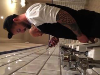 spy cam toilet pissing